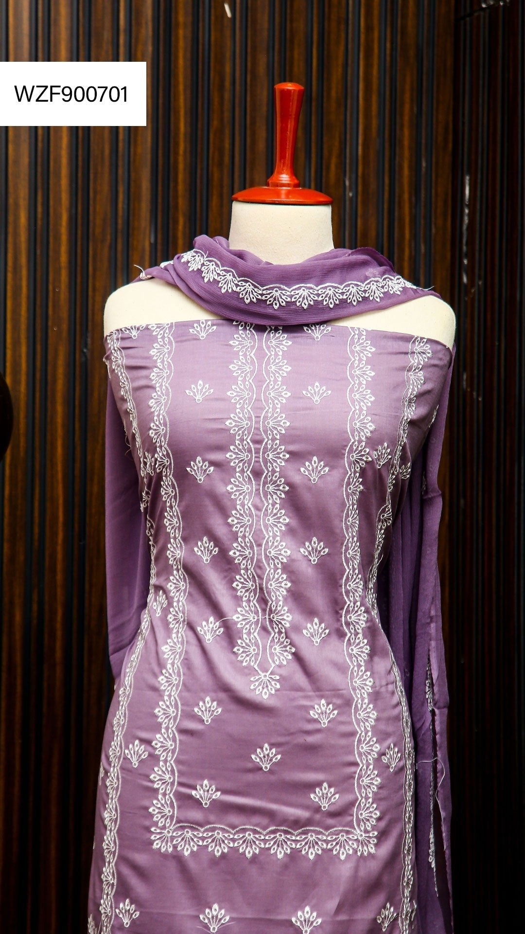 Korean Lawn Embroided 3 PC Warda Zainab