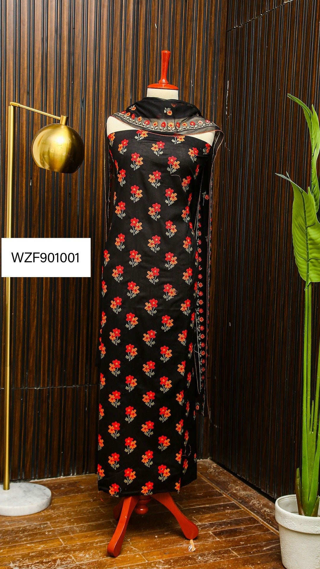 Korean Lawn Embroided 3 PC Warda Zainab